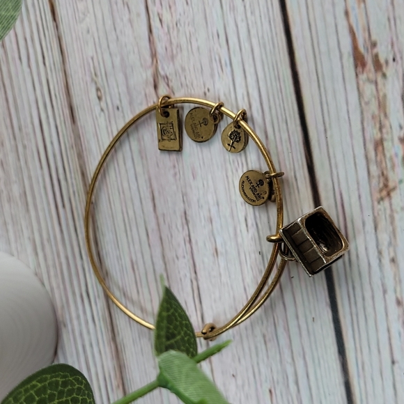 RETIRED ALEX & ANI MONOPOLY HOUSE BRACELET - Picture 2 of 4